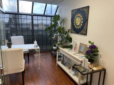 Thumbnail for the listing's main image